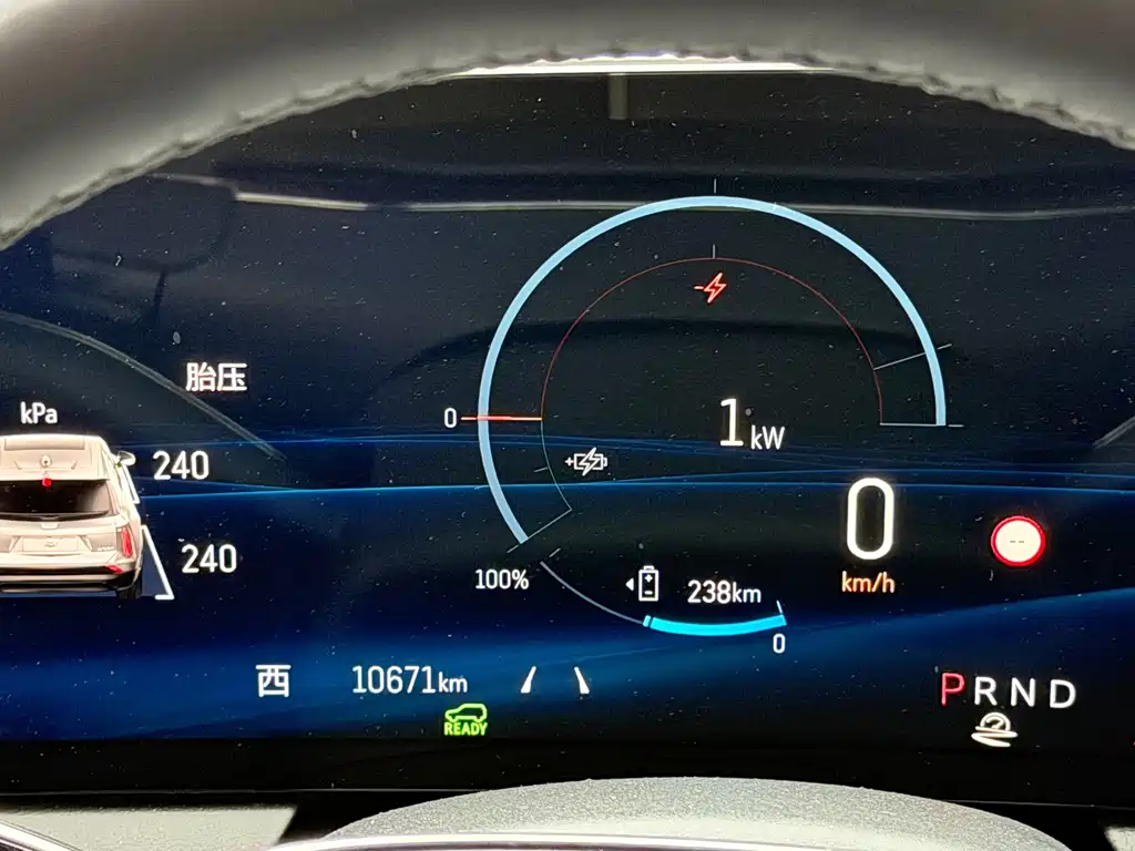 Cadillac IQ — миниатюра 14