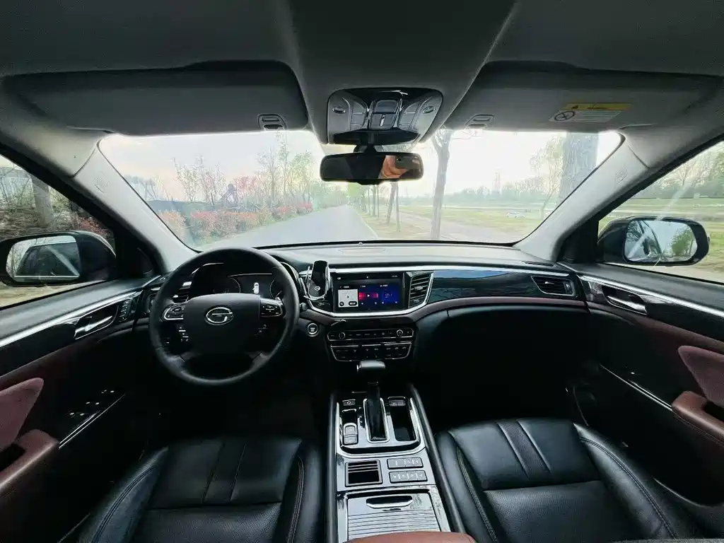 GAC GS8 2017 320T Luxury Smart Connect ( мест)