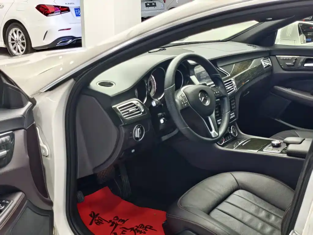 Mercedes-Benz CLS 2012 CLS 300 CGI