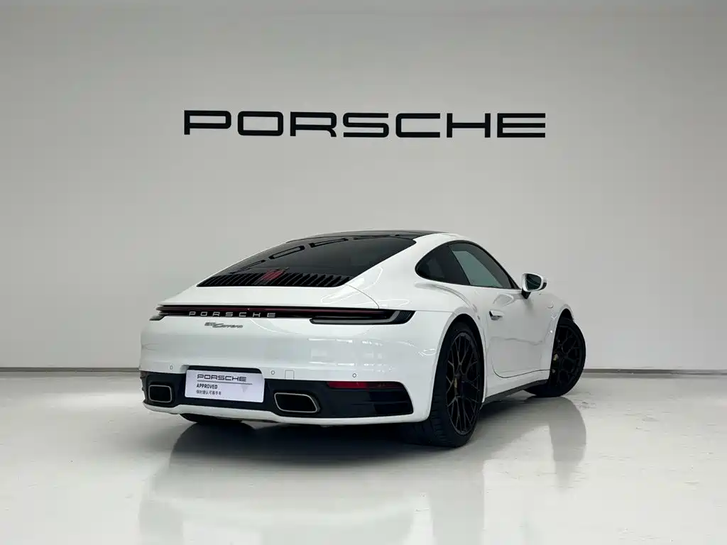 Porsche 911 2023 Carrera 3.0T