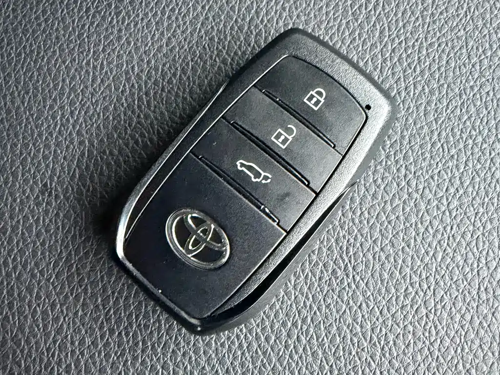 Toyota Prado — миниатюра 7