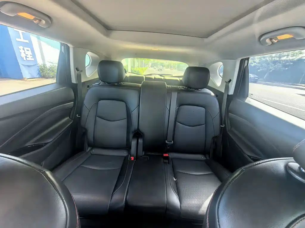 Chevrolet Volando — миниатюра 10
