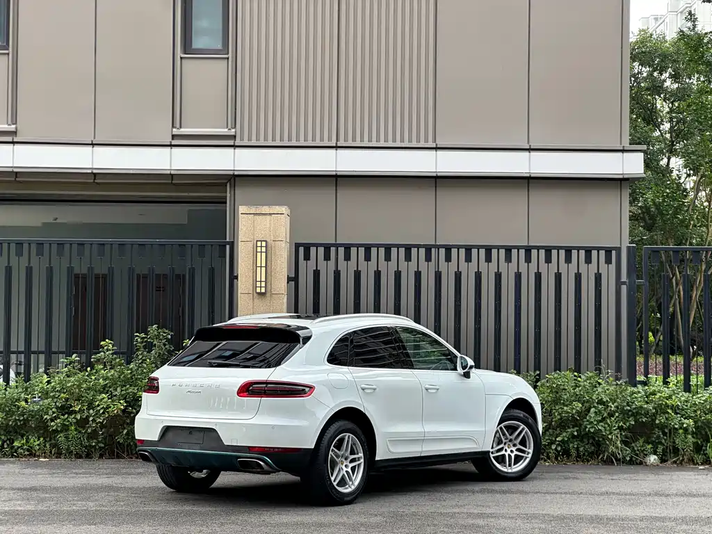Porsche Macan 2016 Macan 2.0T