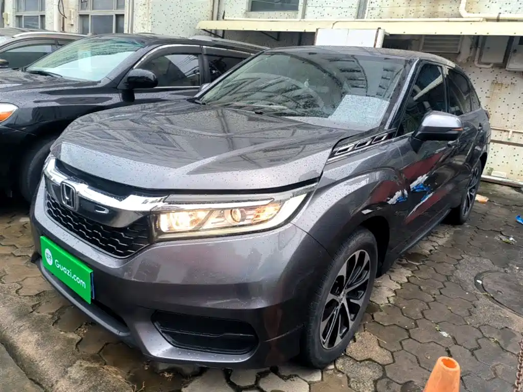 Купить Honda Avancier