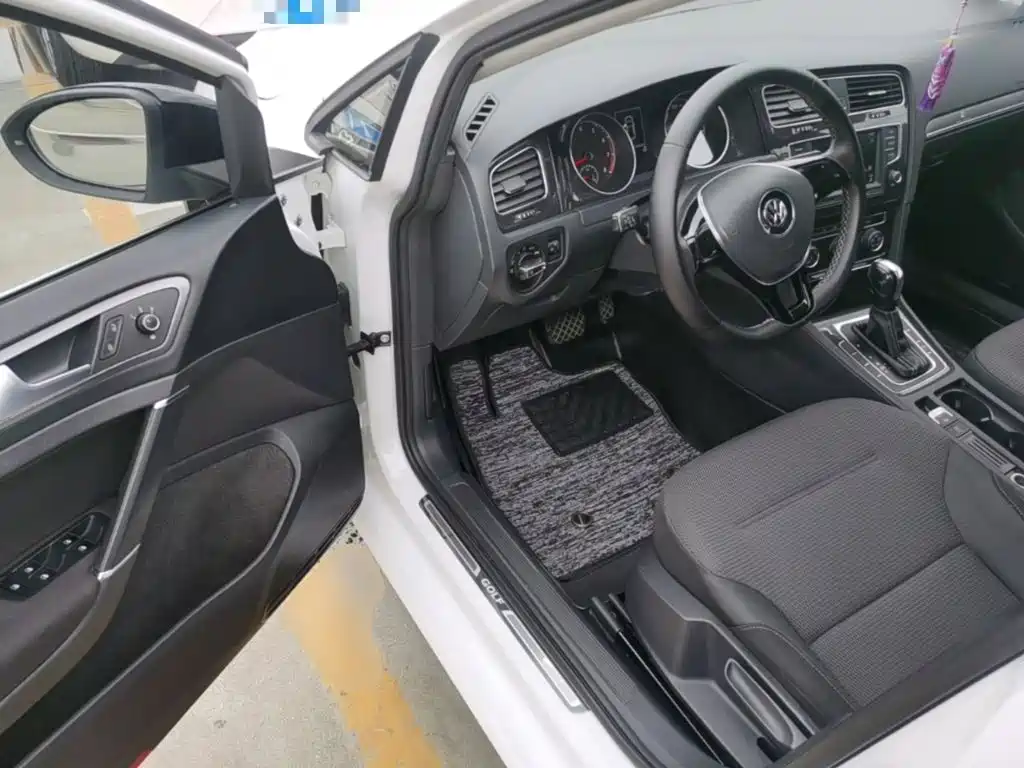 Volkswagen Golf — миниатюра 16