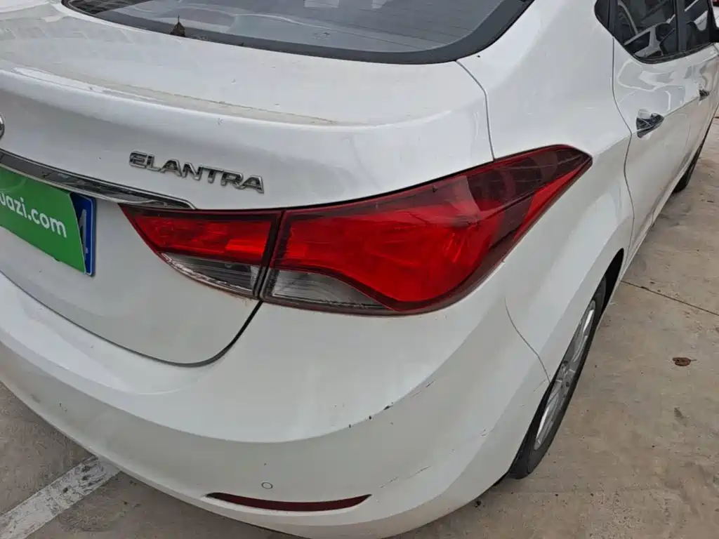 Hyundai Elantra Langdong — миниатюра 8