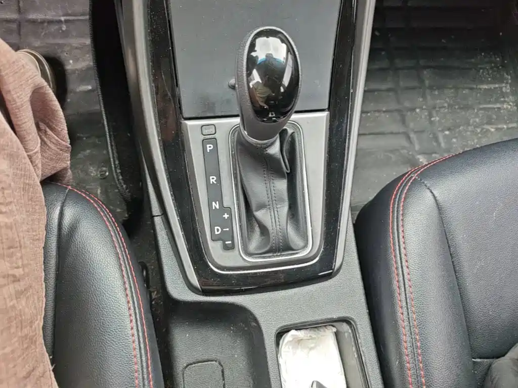 Hyundai Elantra Langdong — миниатюра 14