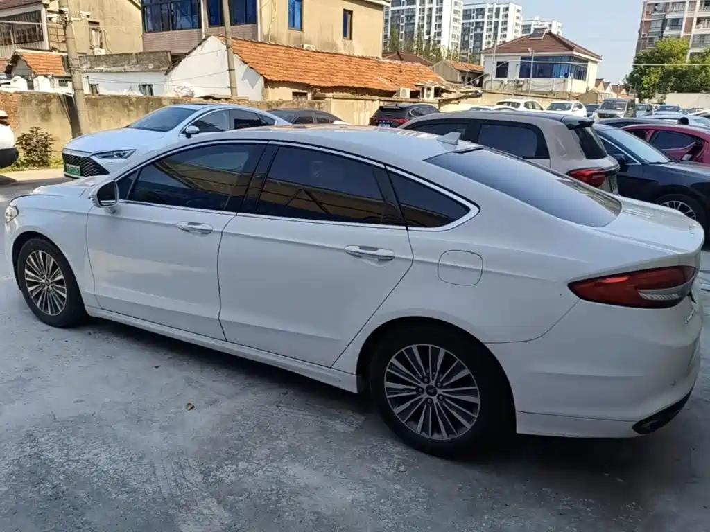 Ford Mondeo — миниатюра 5