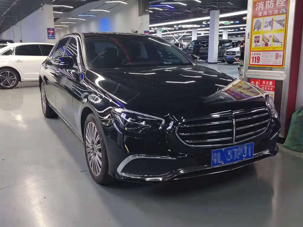 Mercedes-Benz E-Class — миниатюра 3