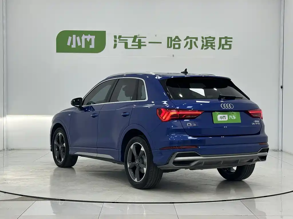 Audi Q3 2023 35 TFSI Fashion (1.4T)