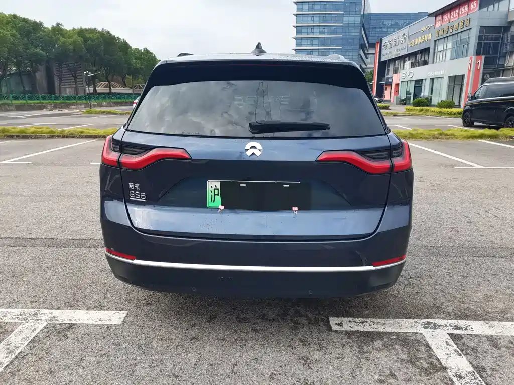 NIO NIO ES8
