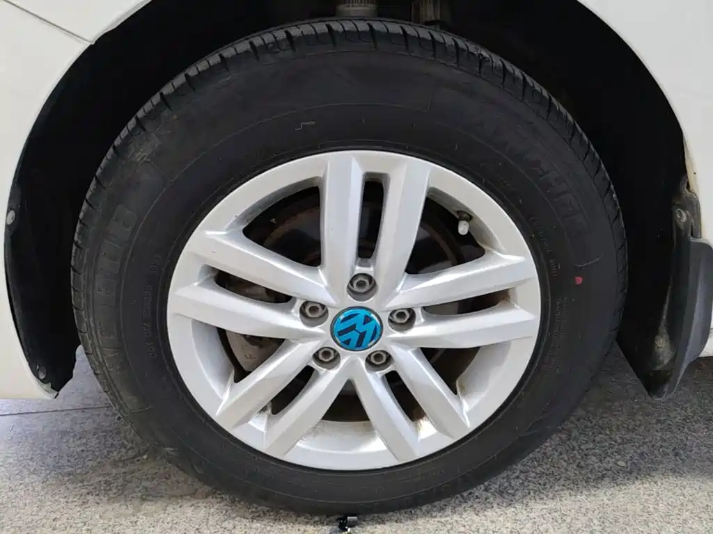 Volkswagen Santana — миниатюра 23