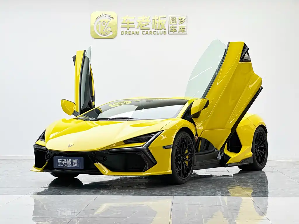 Lamborghini Revuelto