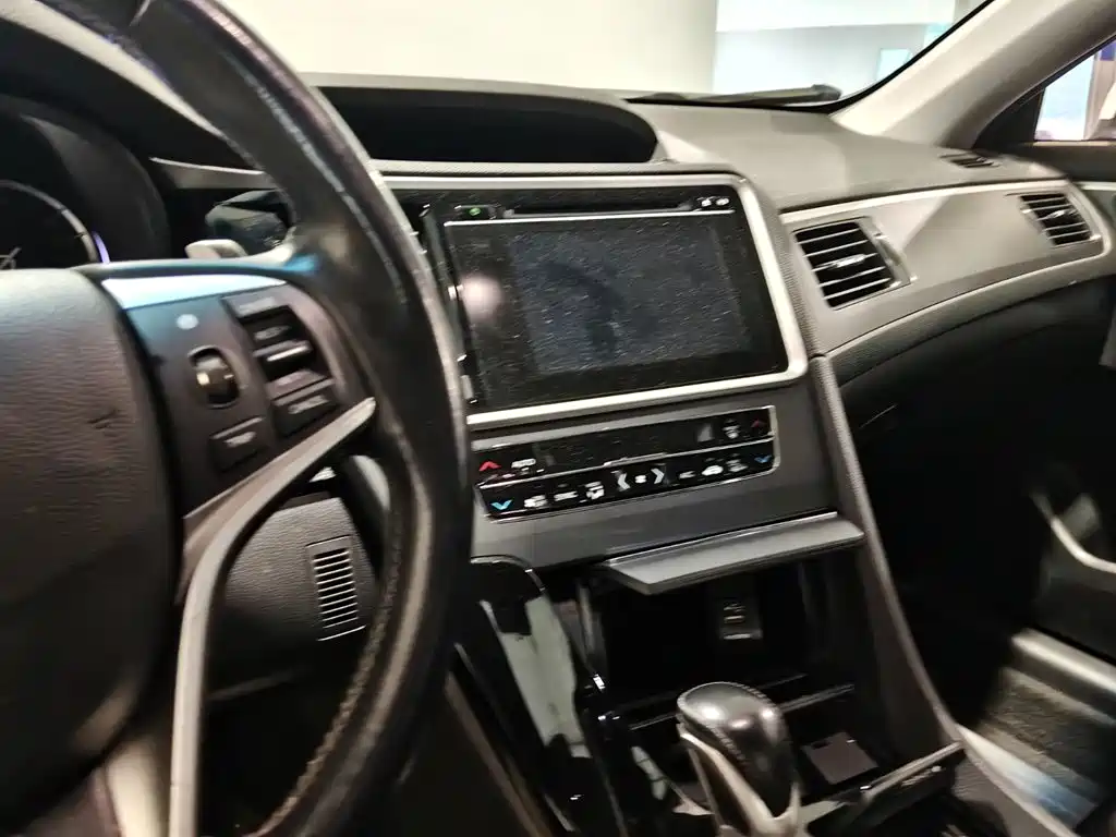 Honda Spirior — миниатюра 12
