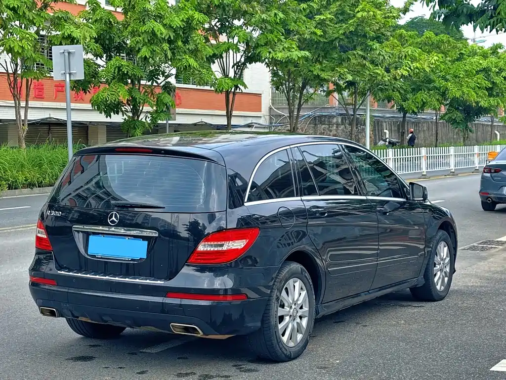 Mercedes-Benz R-Class — миниатюра 10