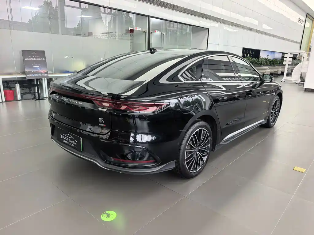 BYD Han — миниатюра 7