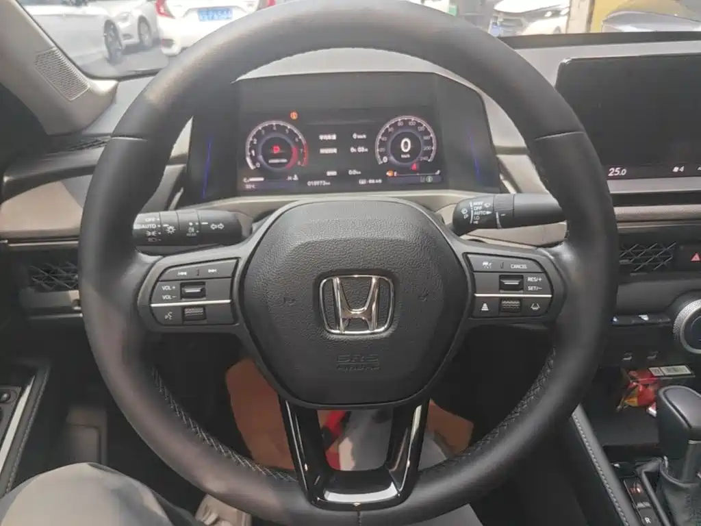 Honda Accord — миниатюра 11