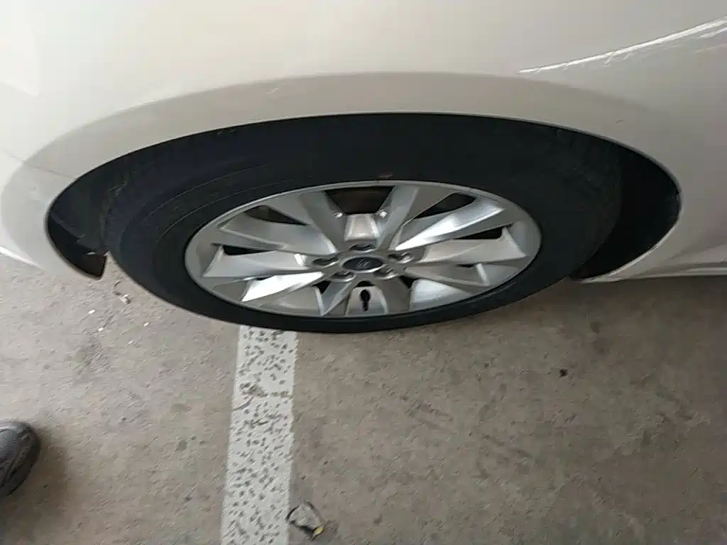 Ford Mondeo — миниатюра 23