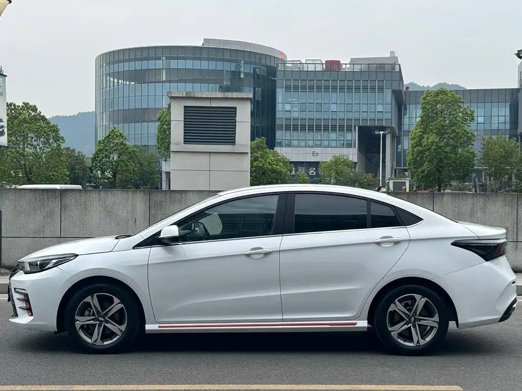 Chery Arrizo 5 PLUS — миниатюра 4
