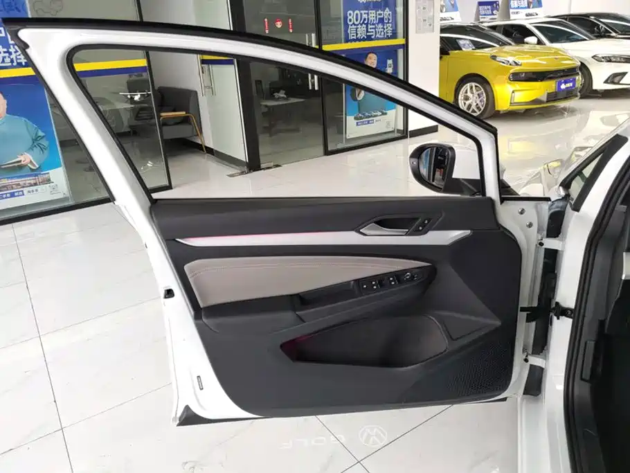 Volkswagen Golf — миниатюра 7