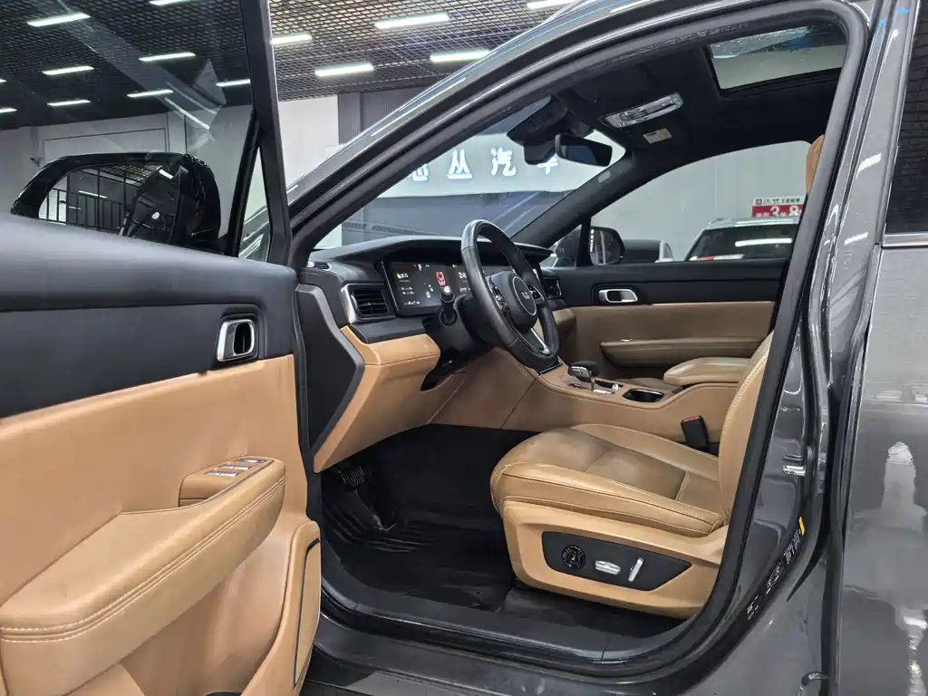 Li Auto Li ONE — миниатюра 4
