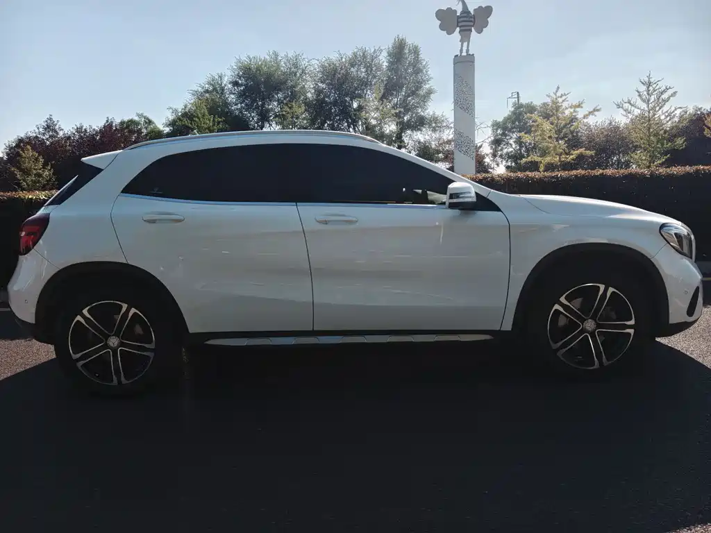 Mercedes-Benz GLA — миниатюра 4