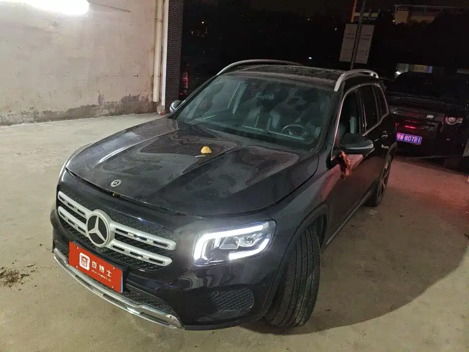 Mercedes-Benz GLB 2021