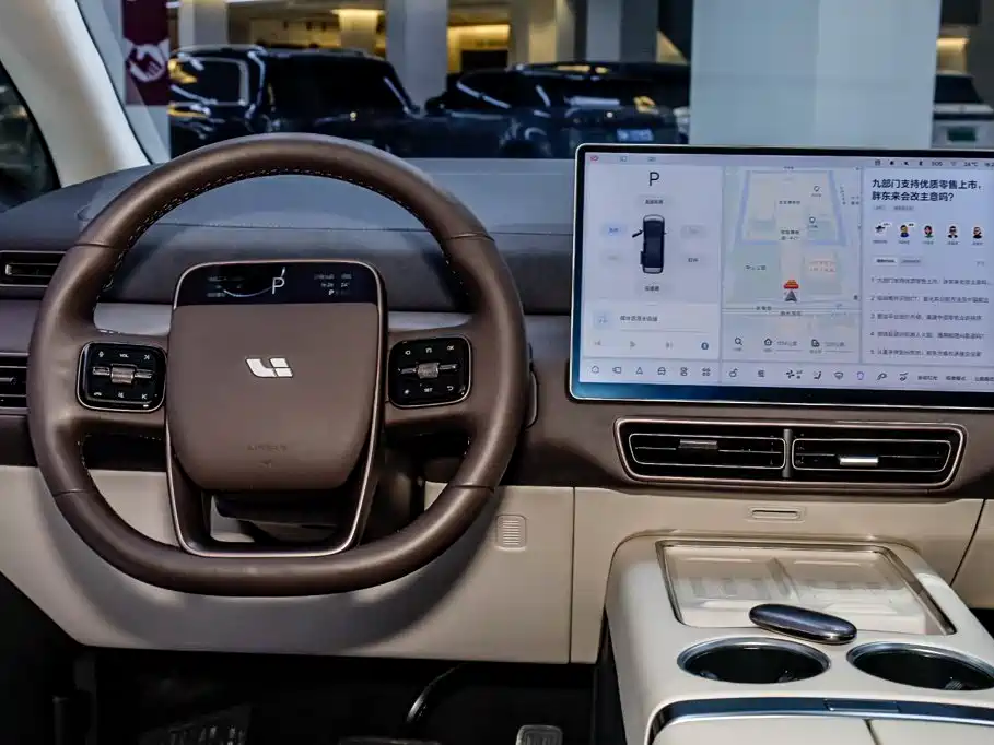 Li Auto Li MEGA — миниатюра 26