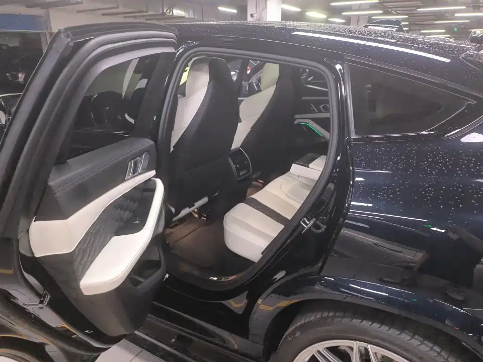 BMW X6 M — миниатюра 10