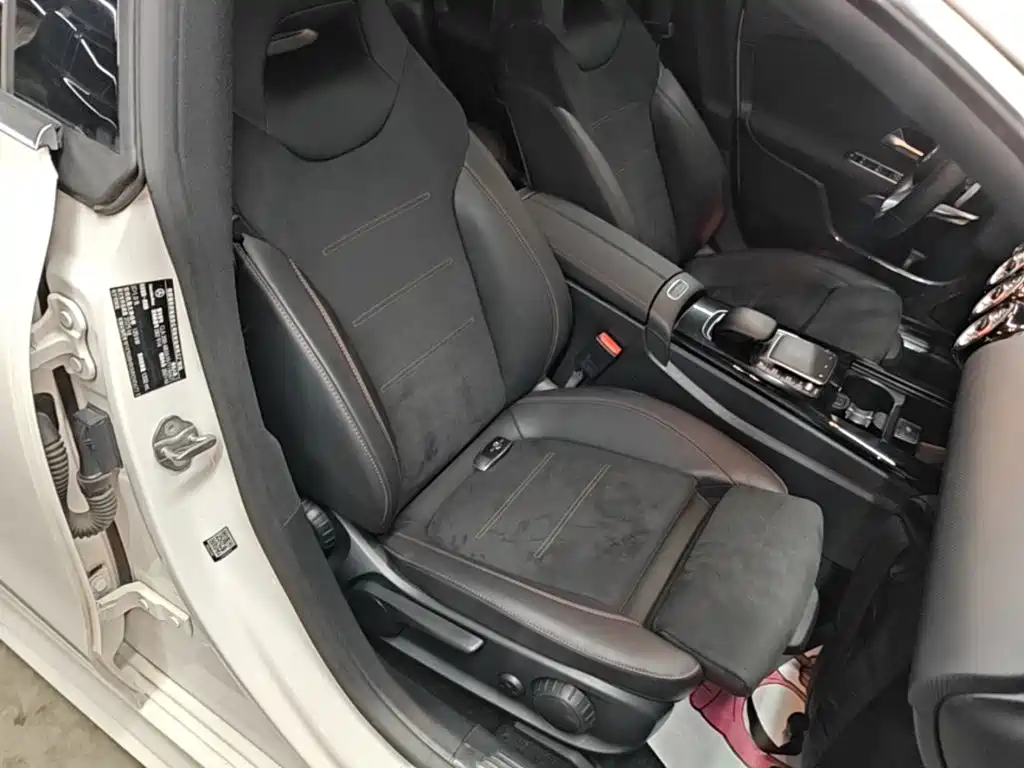 Mercedes-Benz CLA (Import) — миниатюра 25