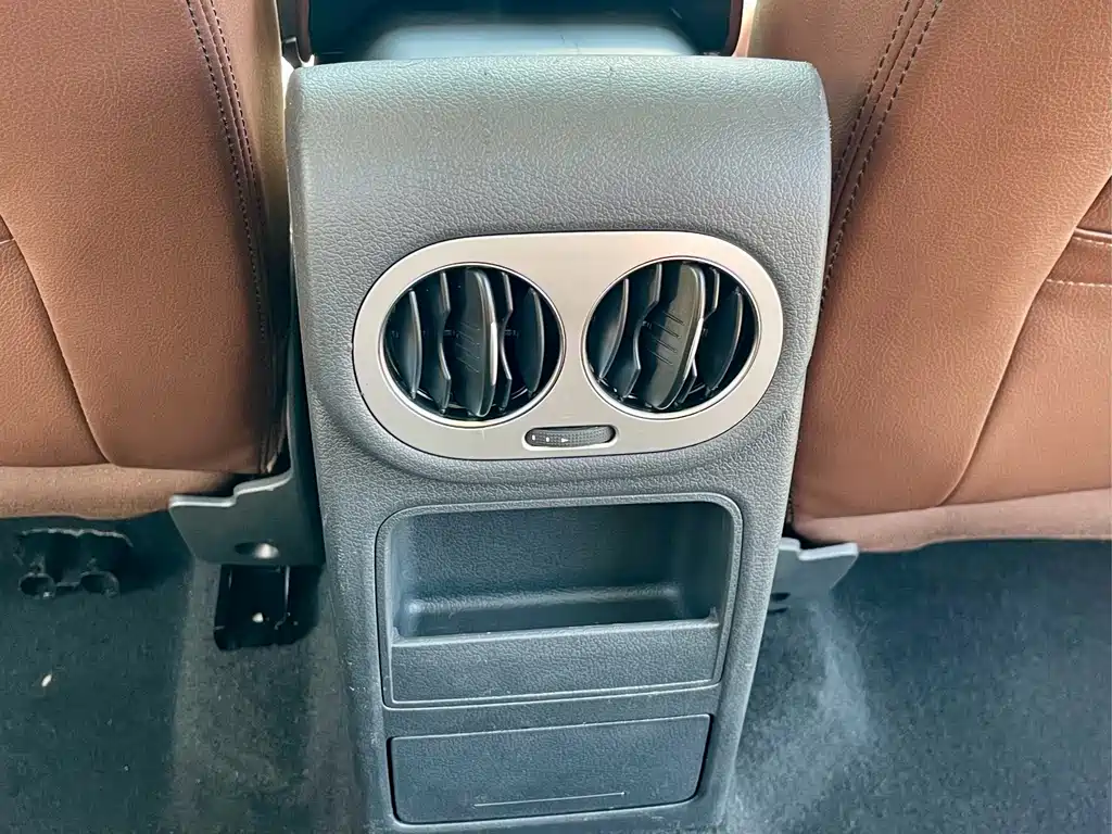 Volkswagen Tiguan — миниатюра 16