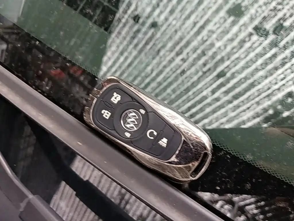 Buick LaCrosse — миниатюра 9