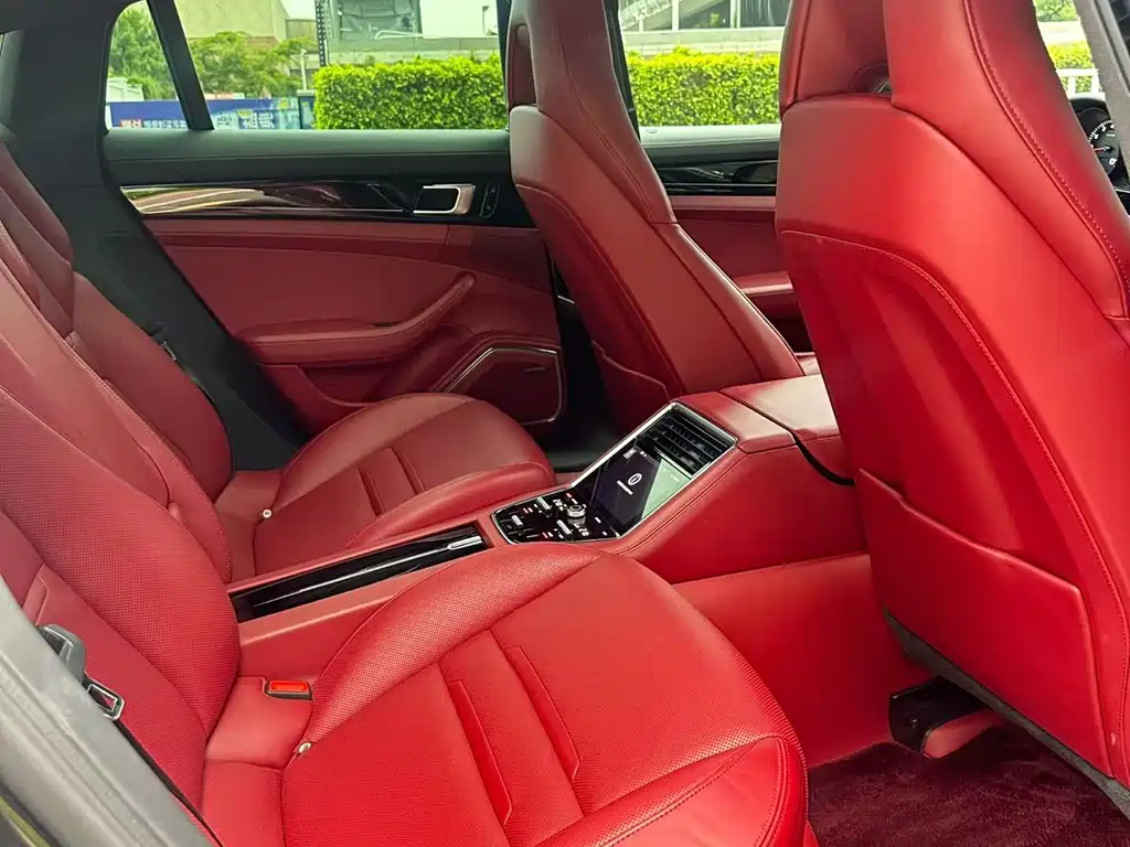 Porsche Panamera — миниатюра 8