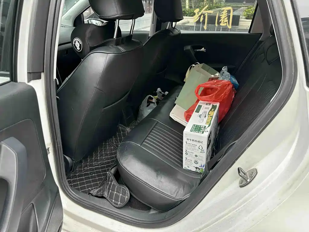 Volkswagen Polo — миниатюра 6