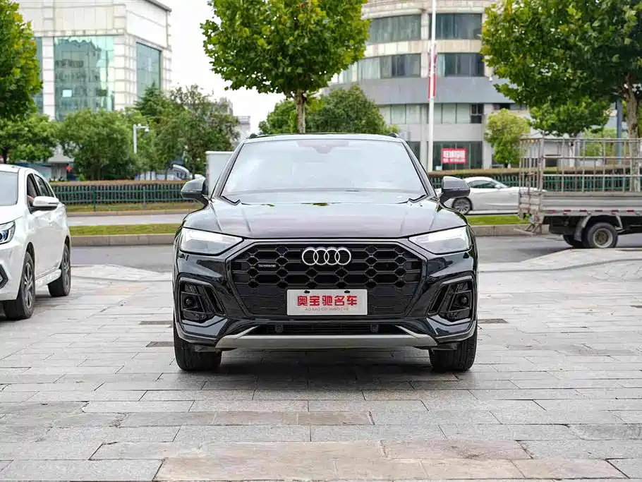 Audi Q5L — миниатюра 2