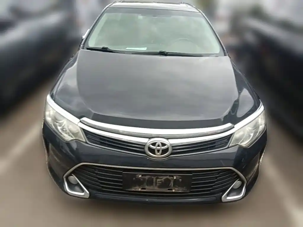Toyota Camry — миниатюра 5