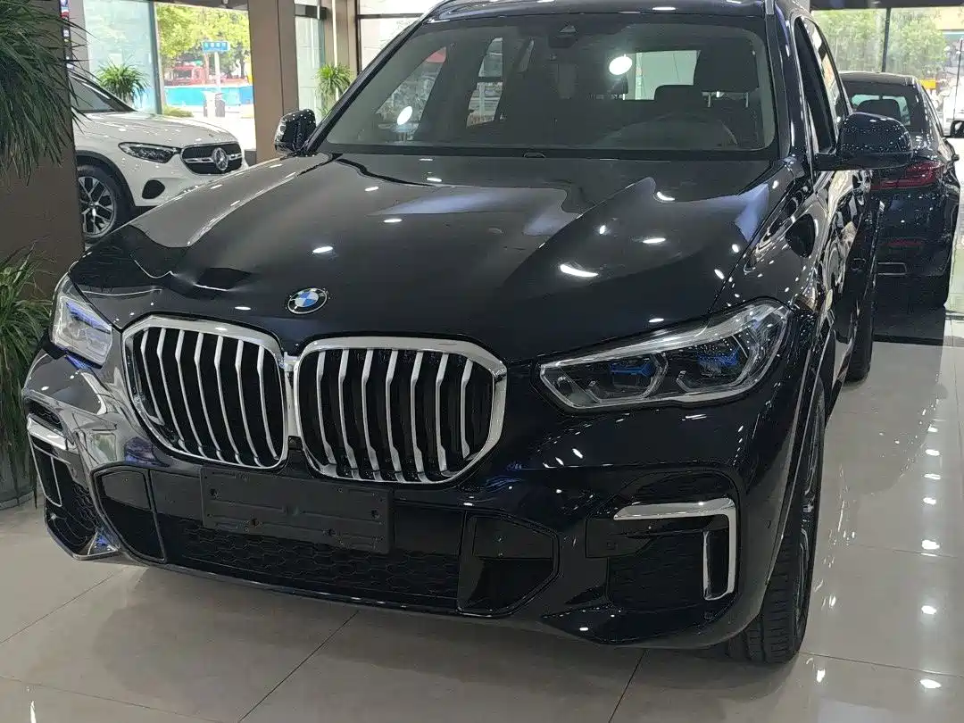宝马X5 2022款 xDrive 30Li 尊享型M运动套装 2023