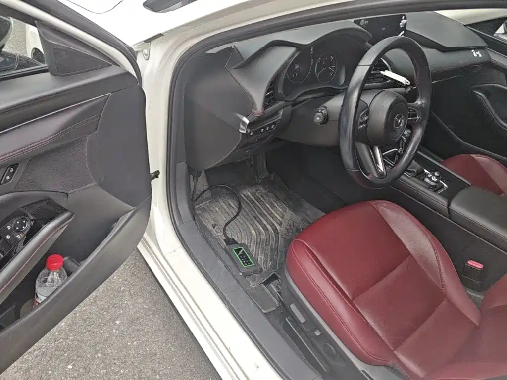 Mazda 3 Axela — миниатюра 16