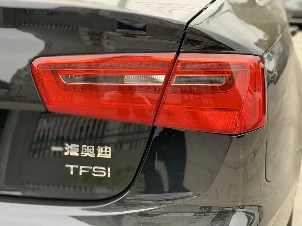 Audi A6L — миниатюра 10