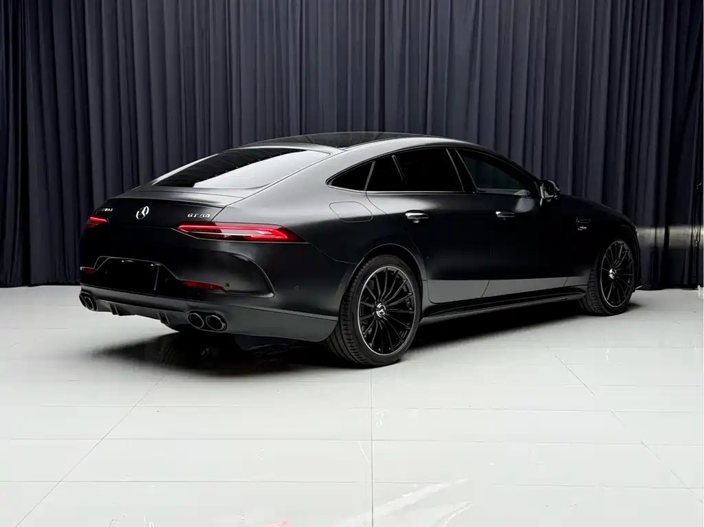 MERCEDES-BENZ AMG GT