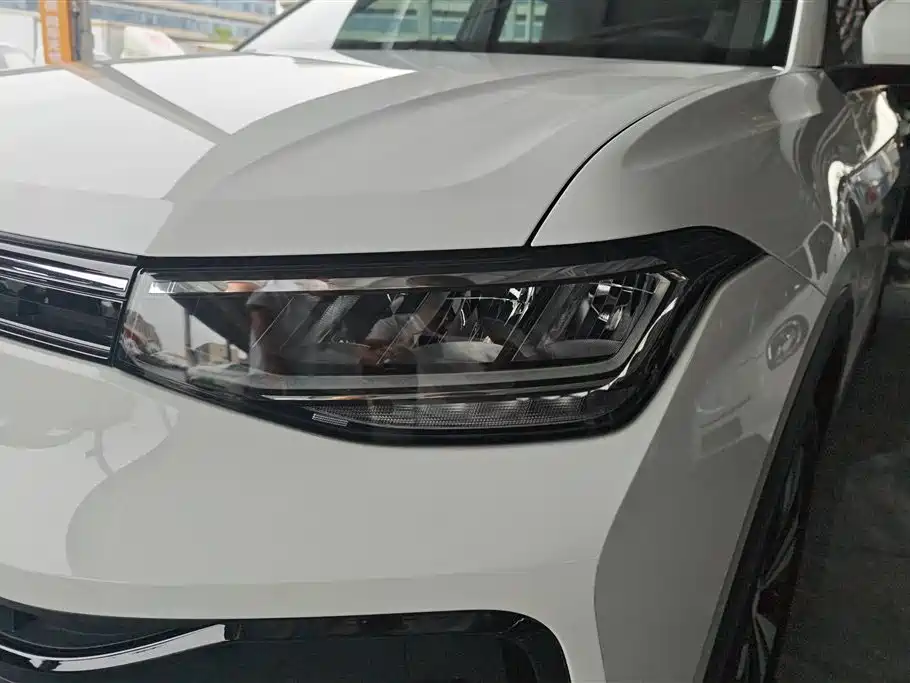 Volkswagen Tharu 2025 1.5L