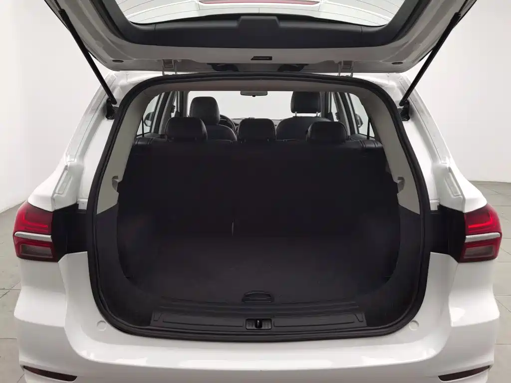 Roewe RX5 — миниатюра 16