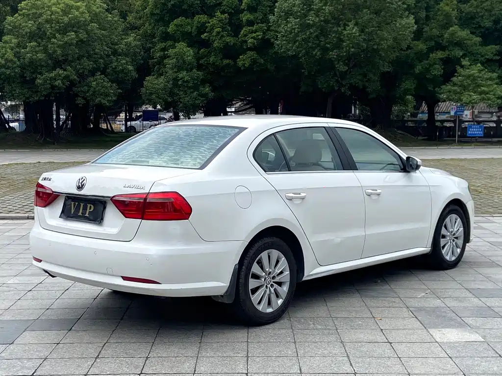 Volkswagen Lavida — миниатюра 7