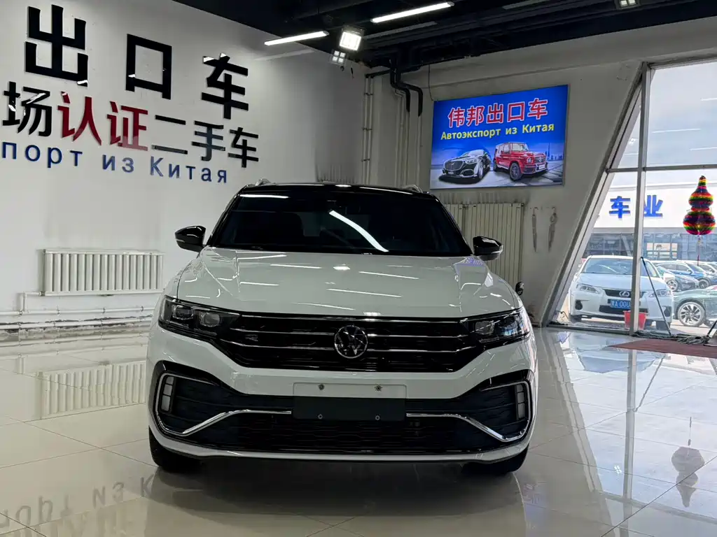 Volkswagen T-Roc — миниатюра 2