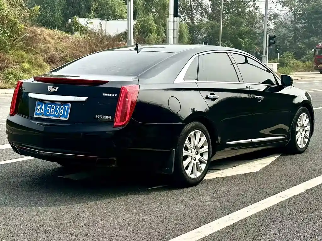 Cadillac XTS — миниатюра 9