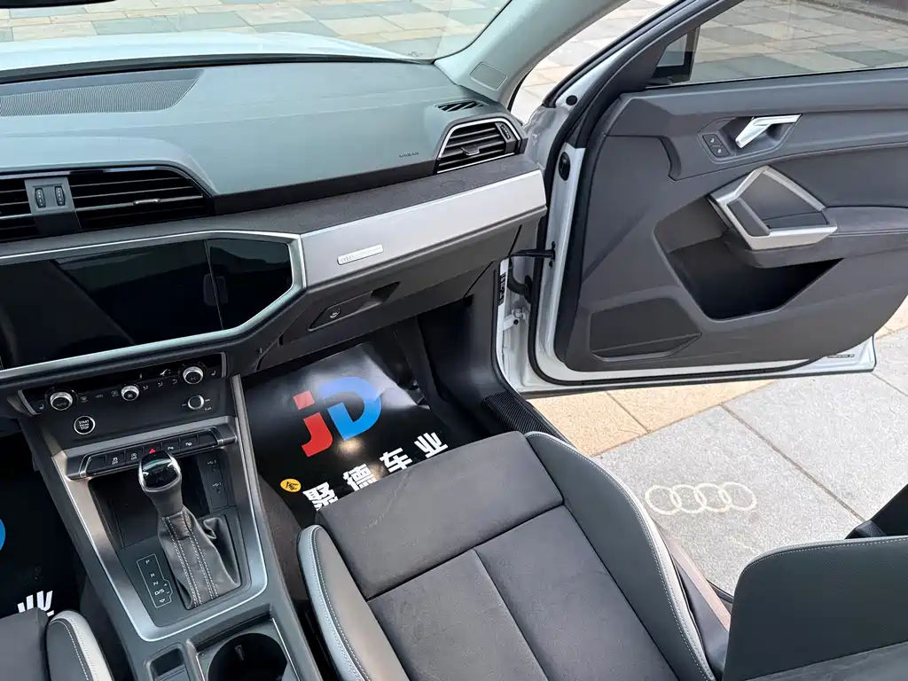 Audi Q3 — миниатюра 19