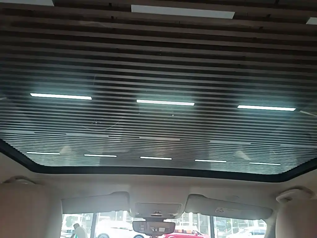 Land Rover Discovery Sport — миниатюра 18