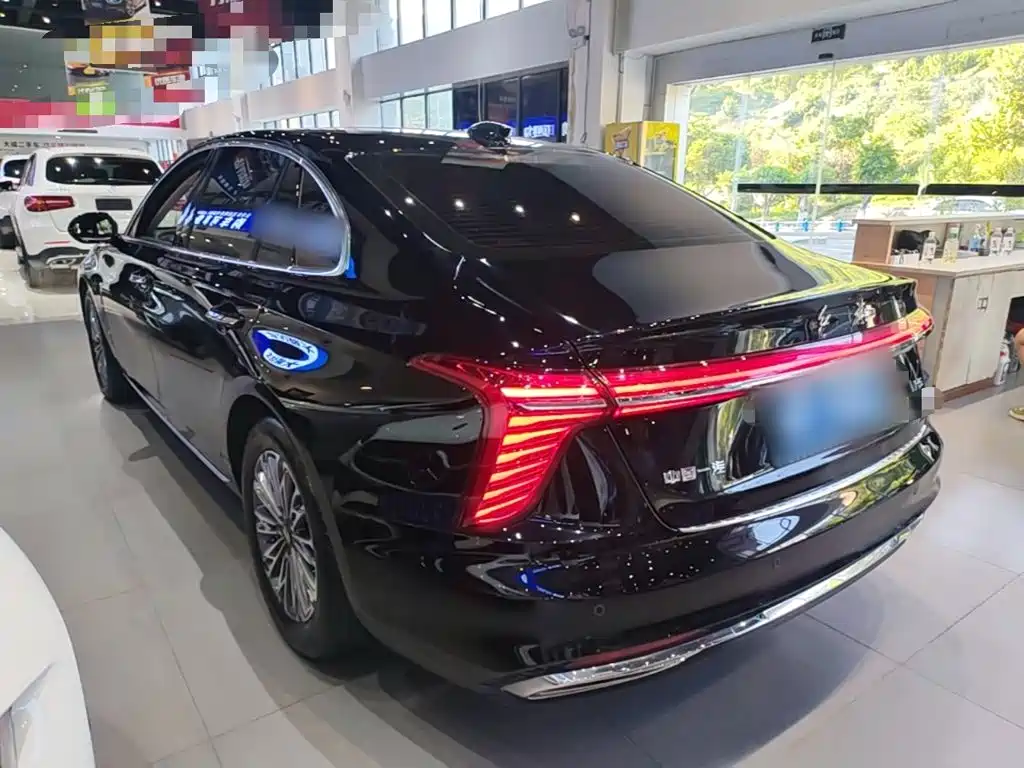 Hongqi Hongqi H5 — миниатюра 5