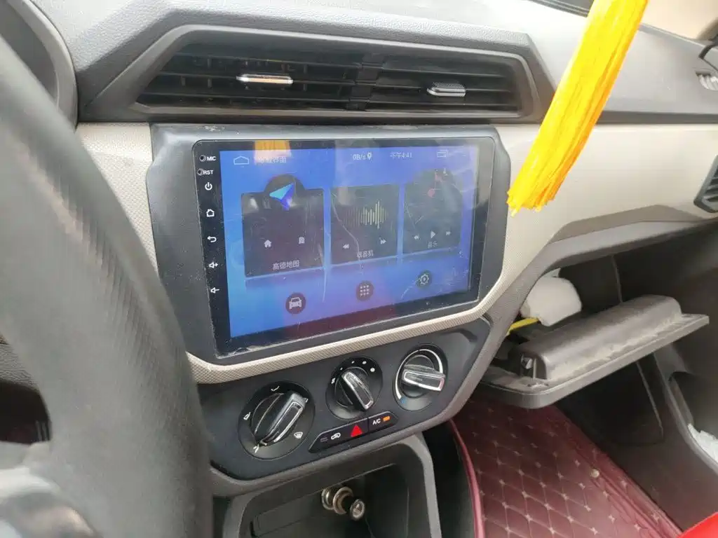 Wuling Hongguang — миниатюра 14