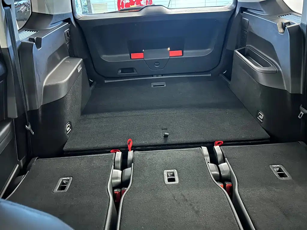 Volkswagen Touran — миниатюра 15